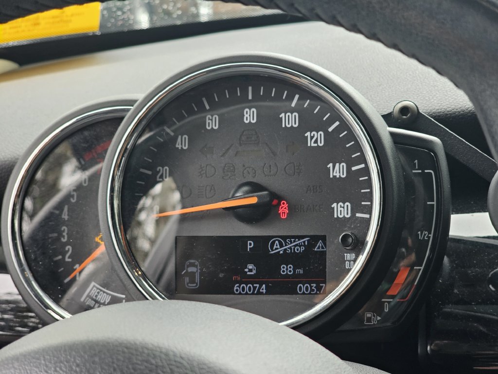 Used 2019 MINI Cooper 4-Door Hardtop w/ Signature Upholstery Package FWD image 27