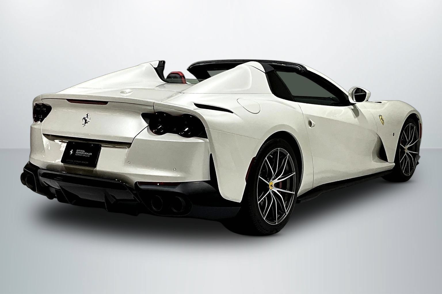 Used 2021 Ferrari 812 GTS RWD image 7