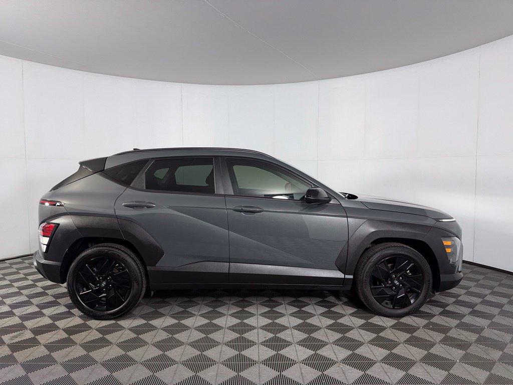 Used 2026 Hyundai Kona SEL Sport FWD image 8