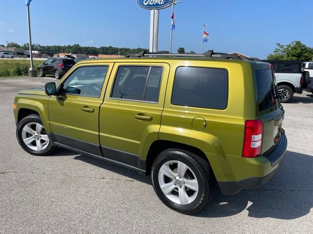 Used 2012 Jeep Patriot Latitude w/ Sun/Sound Group FWD image 7