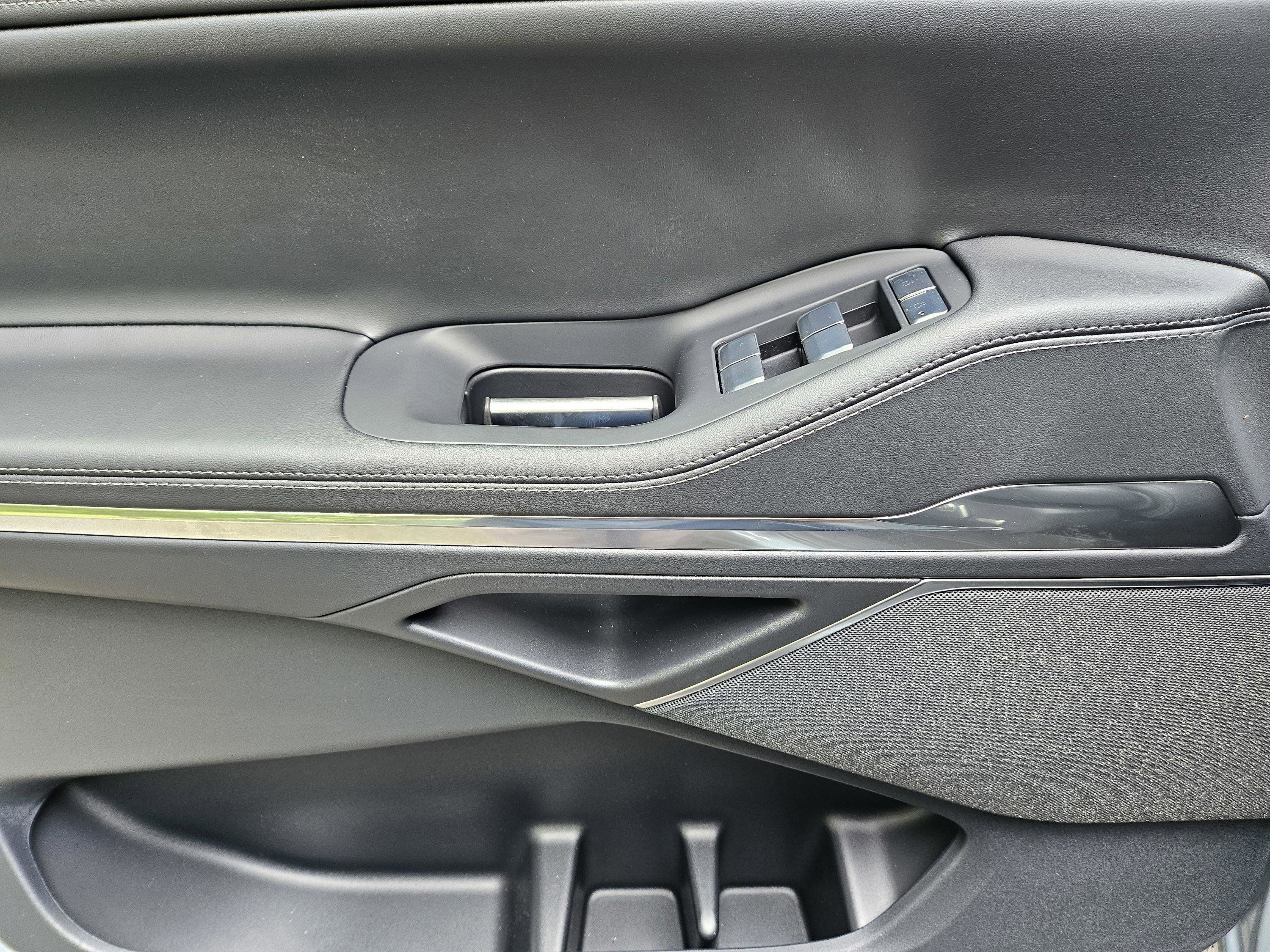 New 2025 Lincoln Navigator L Reserve w/ Jet Appearance Package image 11