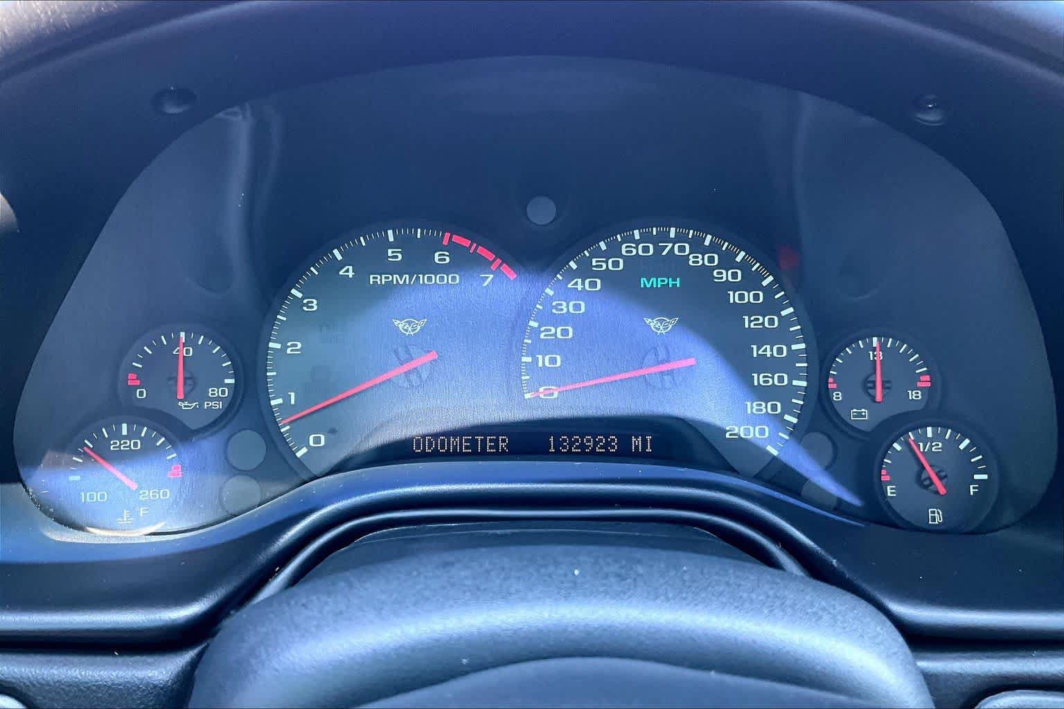 Used 2001 Chevrolet Corvette Coupe w/ Preferred Equipment Group2 RWD image 22