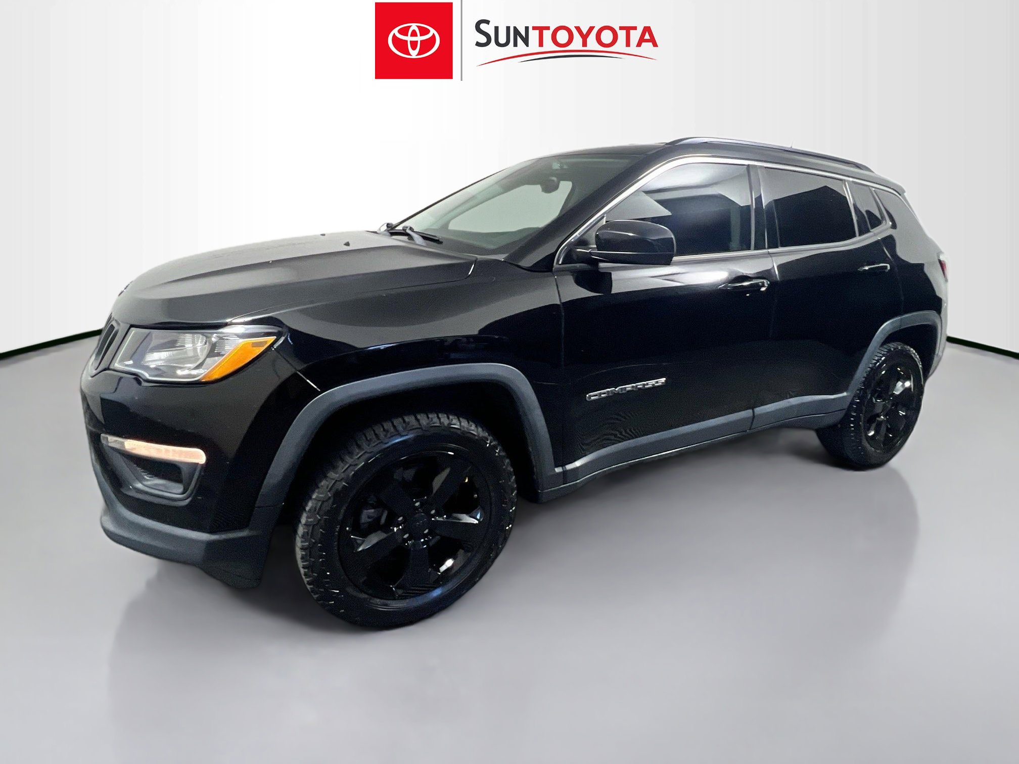 Used 2018 Jeep Compass Latitude w/ Cold Weather Group image 9