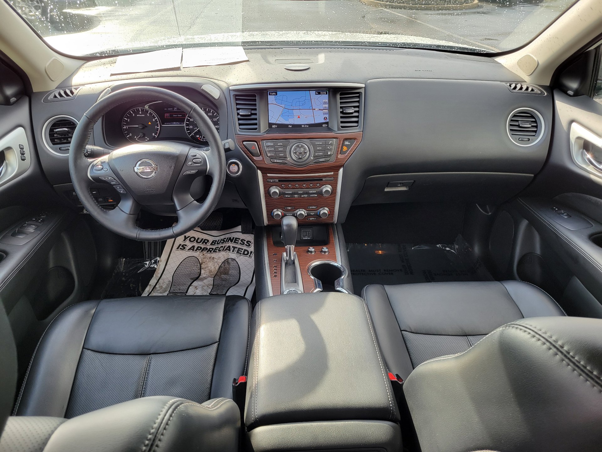 Used 2019 Nissan Pathfinder Platinum image 10