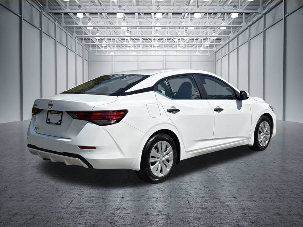 Used 2025 Nissan Sentra S FWD image 7