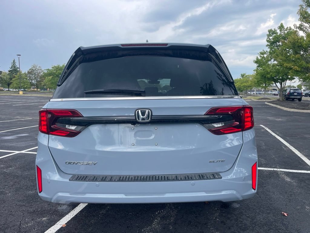 Used 2025 Honda Odyssey Elite image 7