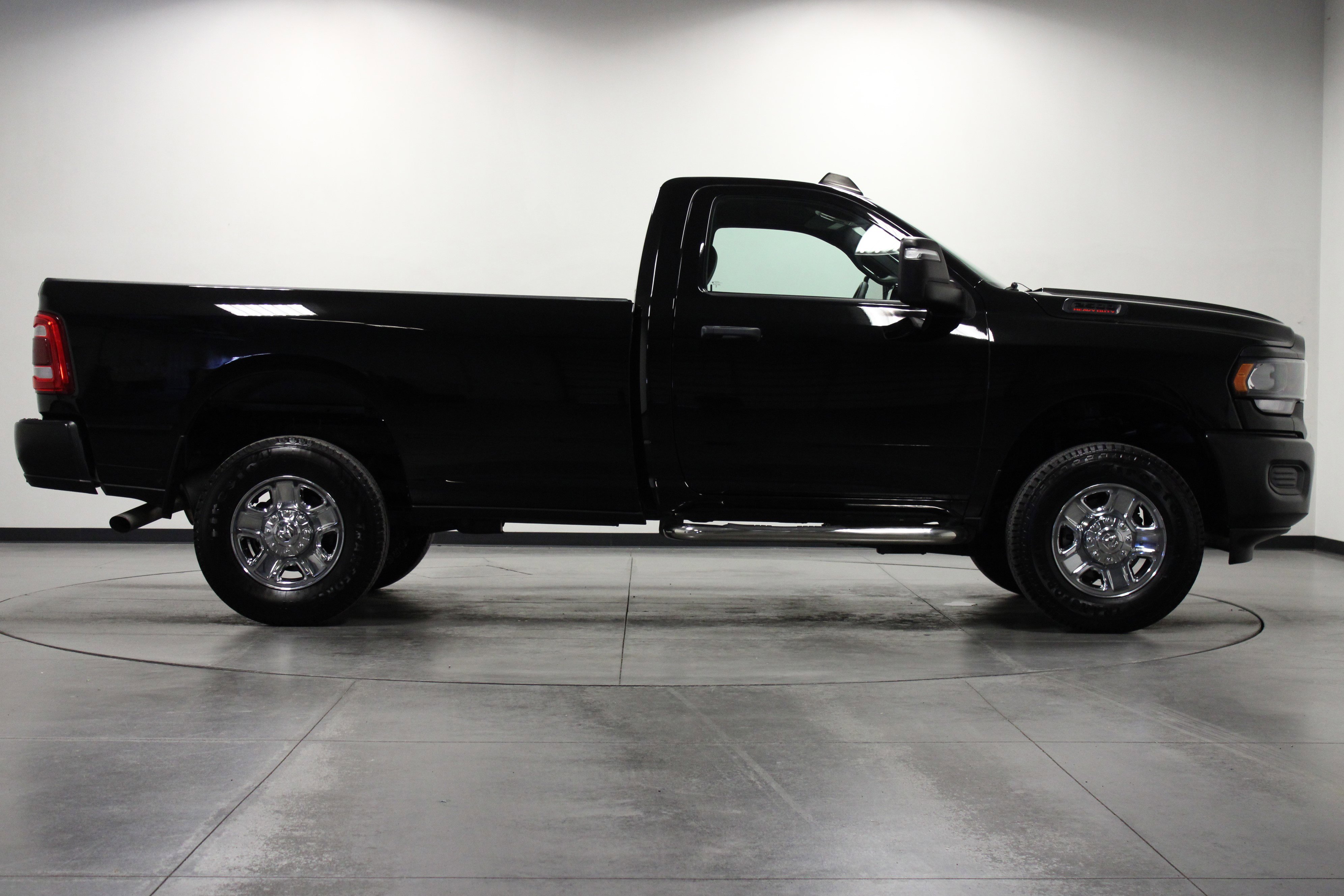 Used 2023 RAM 2500 Tradesman image 3