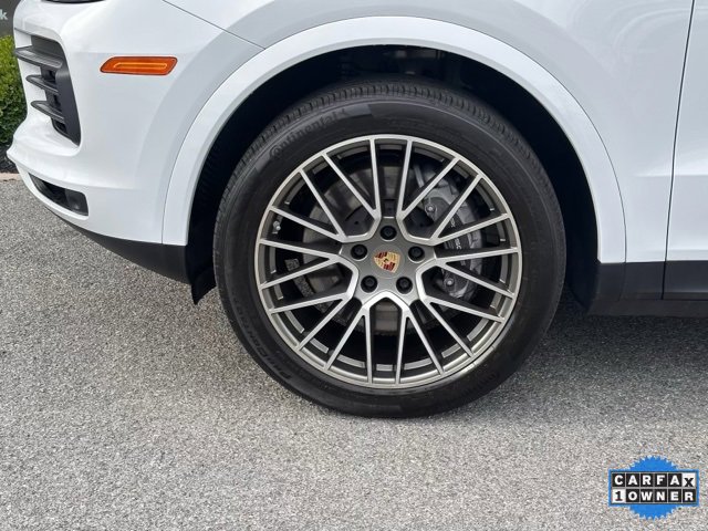 Used 2023 Porsche Cayenne Platinum Edition image 15