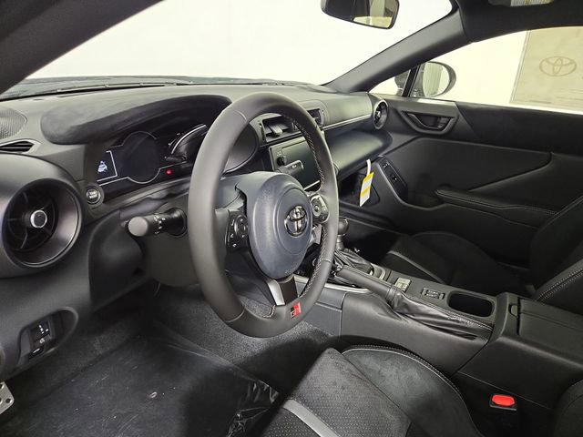 New 2025 Toyota GR86 Premium image 13