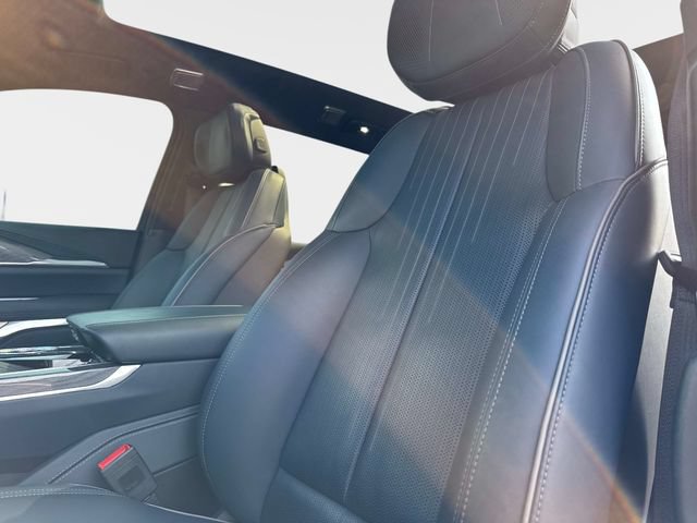 Certified 2025 Cadillac Escalade IQ Sport 2 AWD/4WD image 21