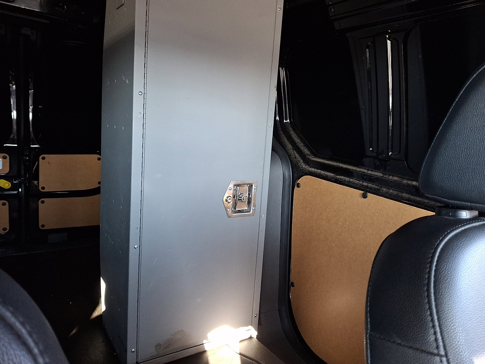 Certified 2023 Ford Transit Connect XL w/ Trailer Tow Package image 20