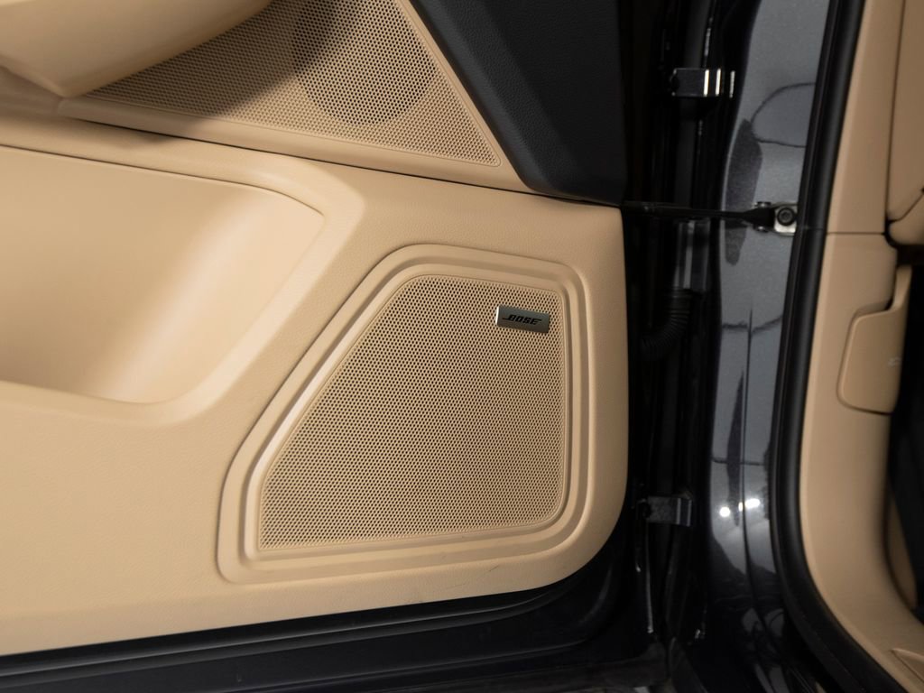 Certified 2026 Porsche Macan AWD/4WD image 21