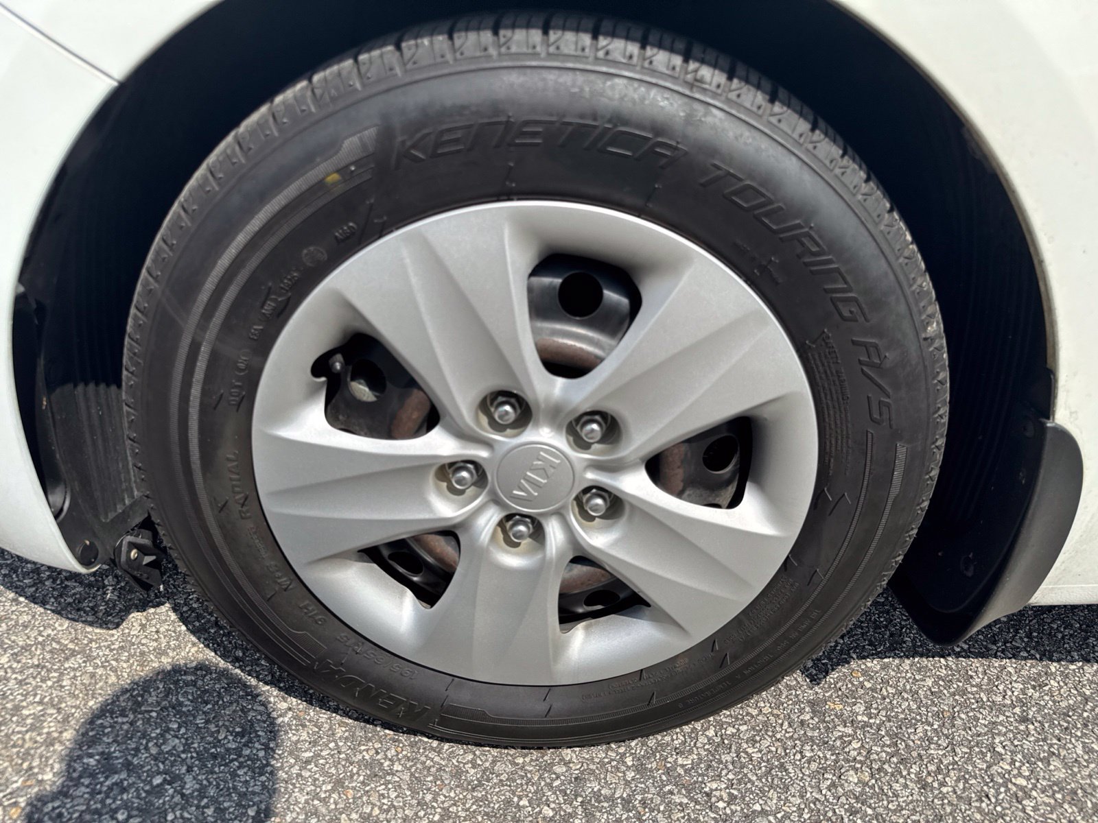 Used 2017 Kia Forte LX FWD image 8