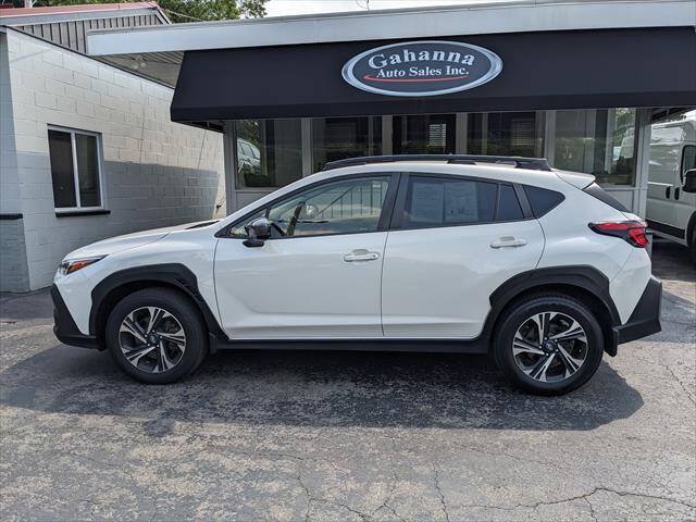Used 2024 Subaru Crosstrek 2.0i Premium AWD/4WD image 2