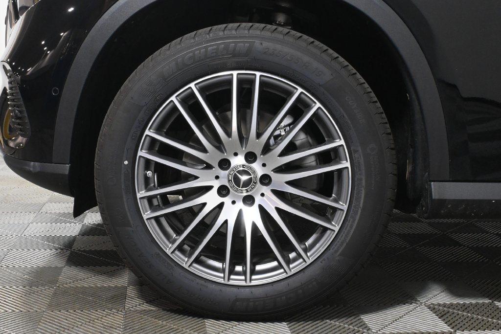 Certified 2026 Mercedes-Benz GLC 300 4MATIC image 12