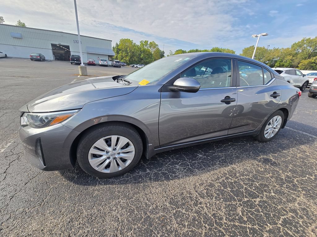 Used 2025 Nissan Sentra S FWD image 4