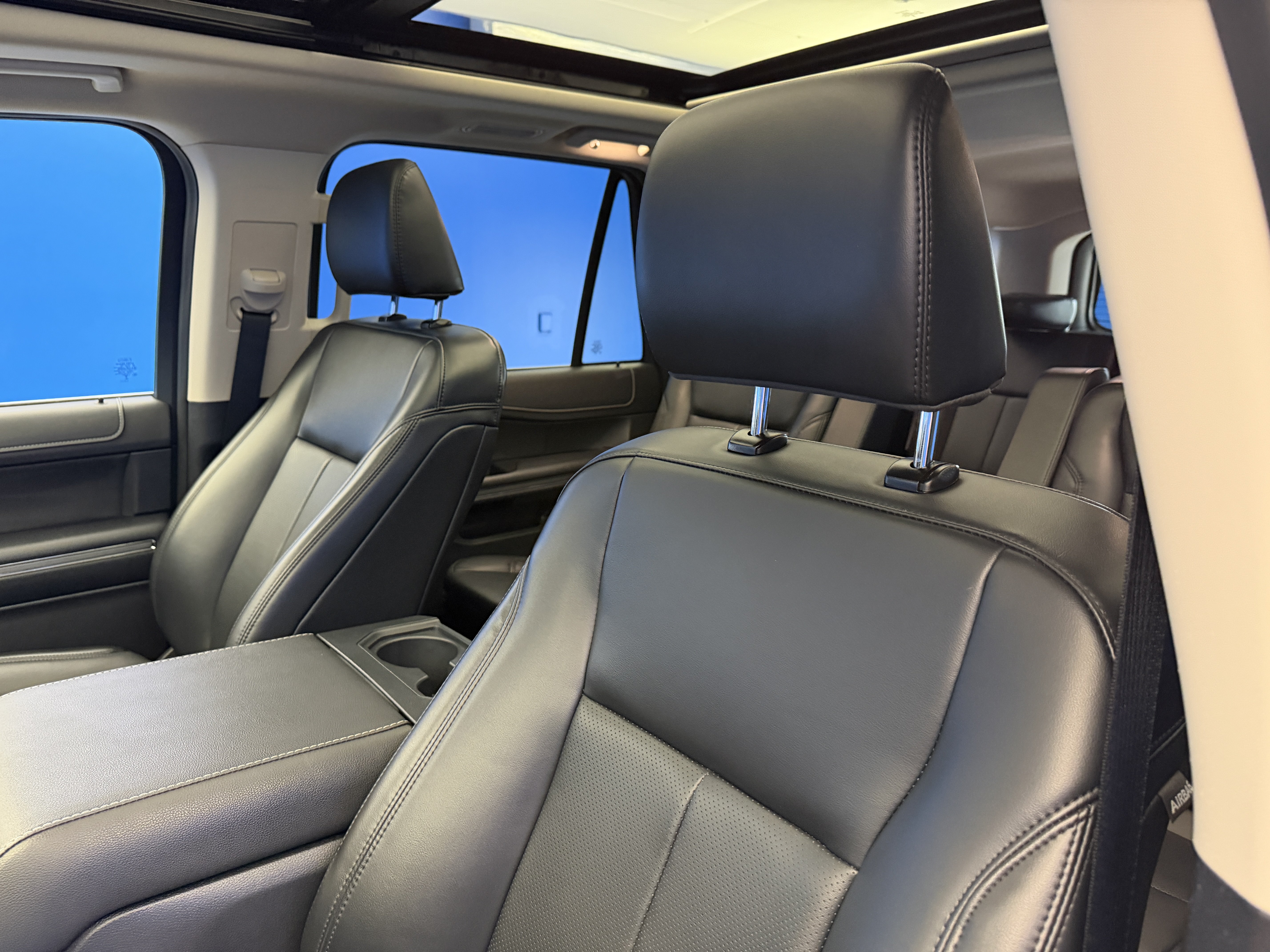 Used 2024 Ford Expedition Max XLT AWD/4WD image 12
