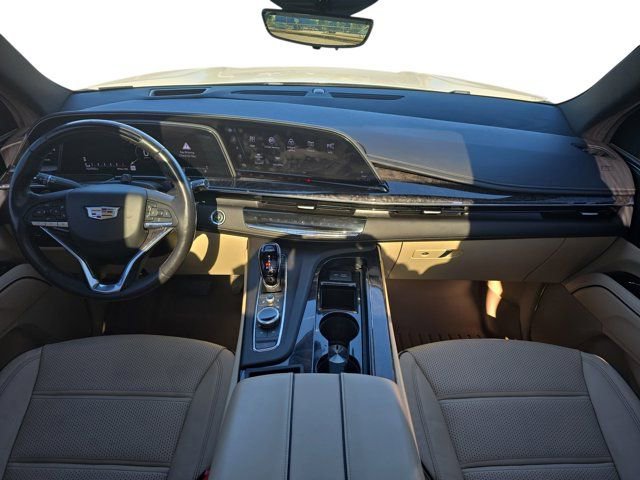 Used 2022 Cadillac Escalade ESV Premium Luxury image 9