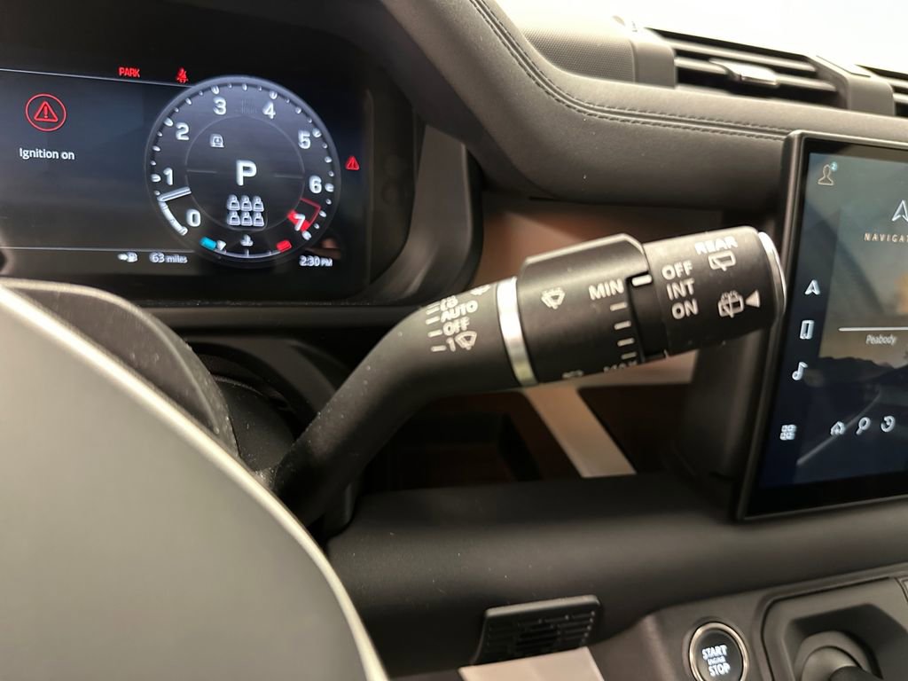 Used 2024 Land Rover Defender 130 X-Dynamic SE image 19