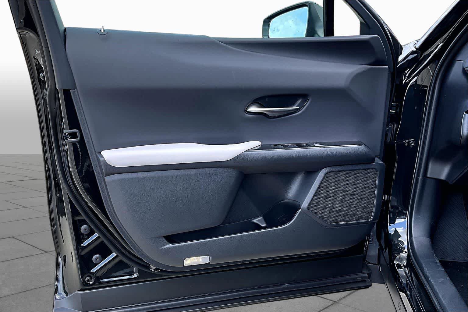 New 2026 Lexus UX 300h FWD image 10
