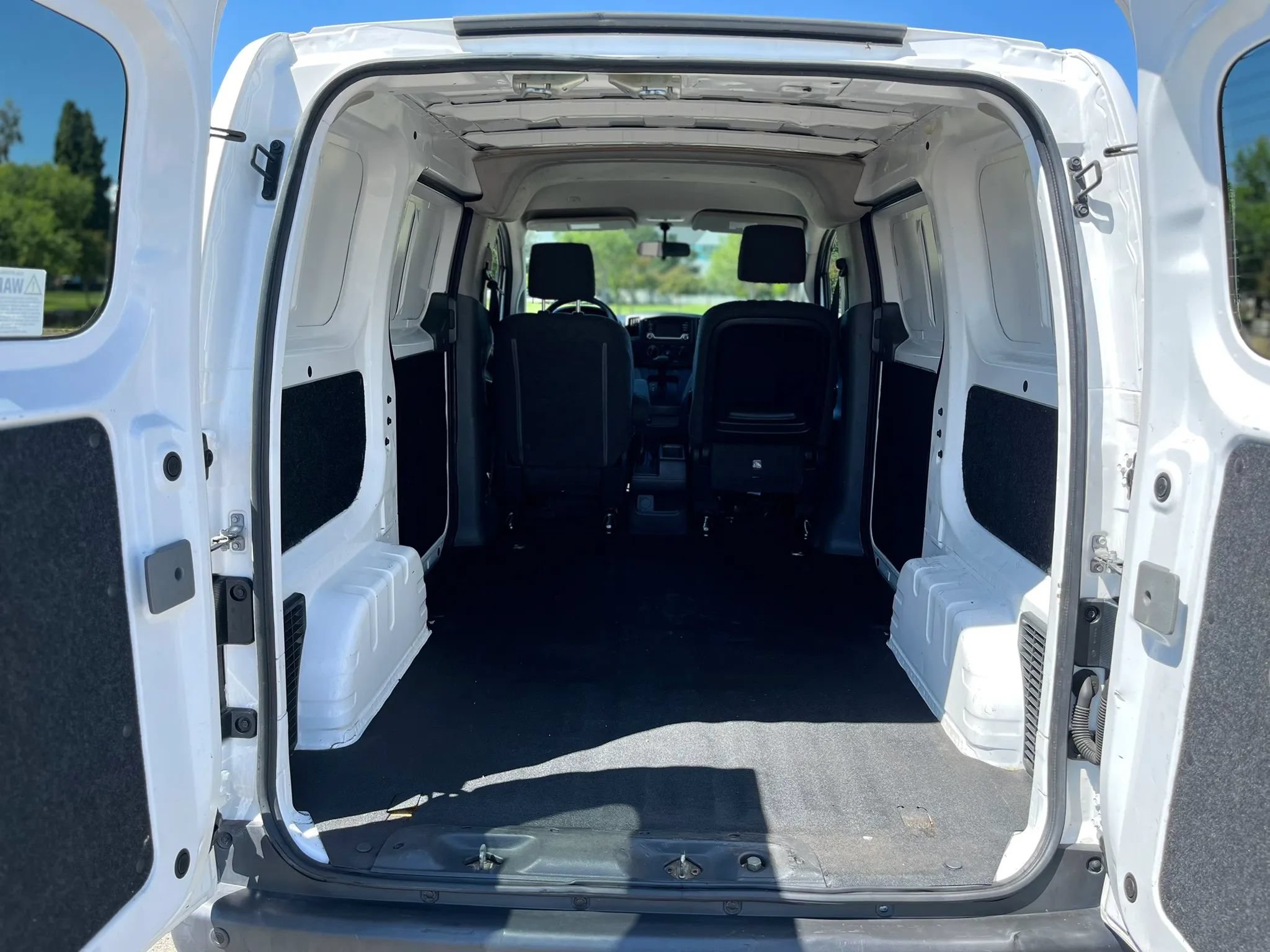 Used 2019 Nissan NV200 S w/ Back Door Glass Package FWD image 13