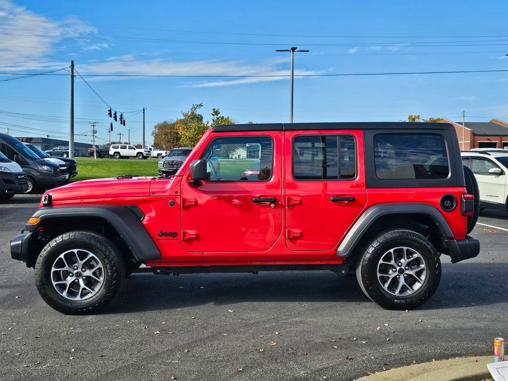Used 2024 Jeep Wrangler Sport S image 9