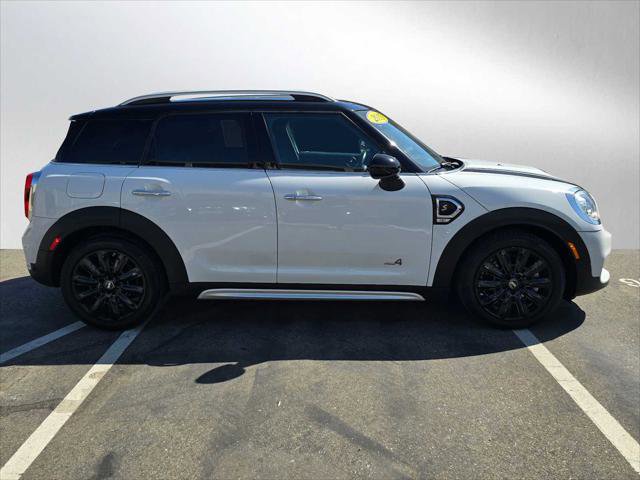 Used 2019 MINI Cooper Countryman S w/ Premium Package AWD/4WD image 2