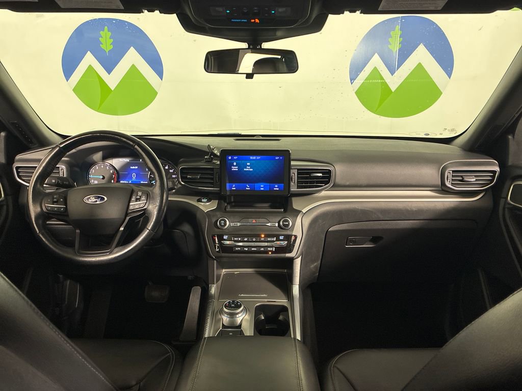 Used 2020 Ford Explorer XLT w/ Equipment Group 202A AWD/4WD image 14