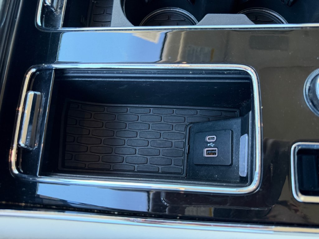 Certified 2023 Lincoln Aviator Black Label w/ Class IV Trailer Tow Package AWD/4WD image 27