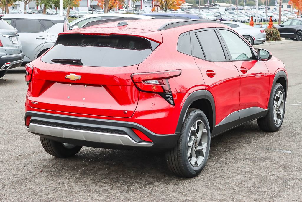 New 2026 Chevrolet Trax LT image 4