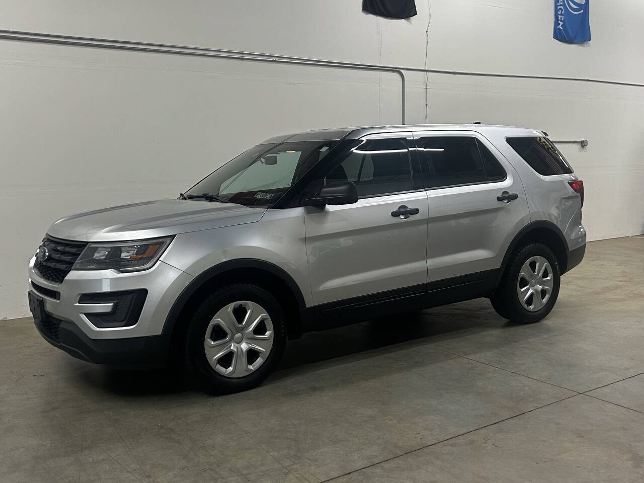Used 2017 Ford Explorer 4WD Police Interceptor w/ Ready For The Road Package image 4