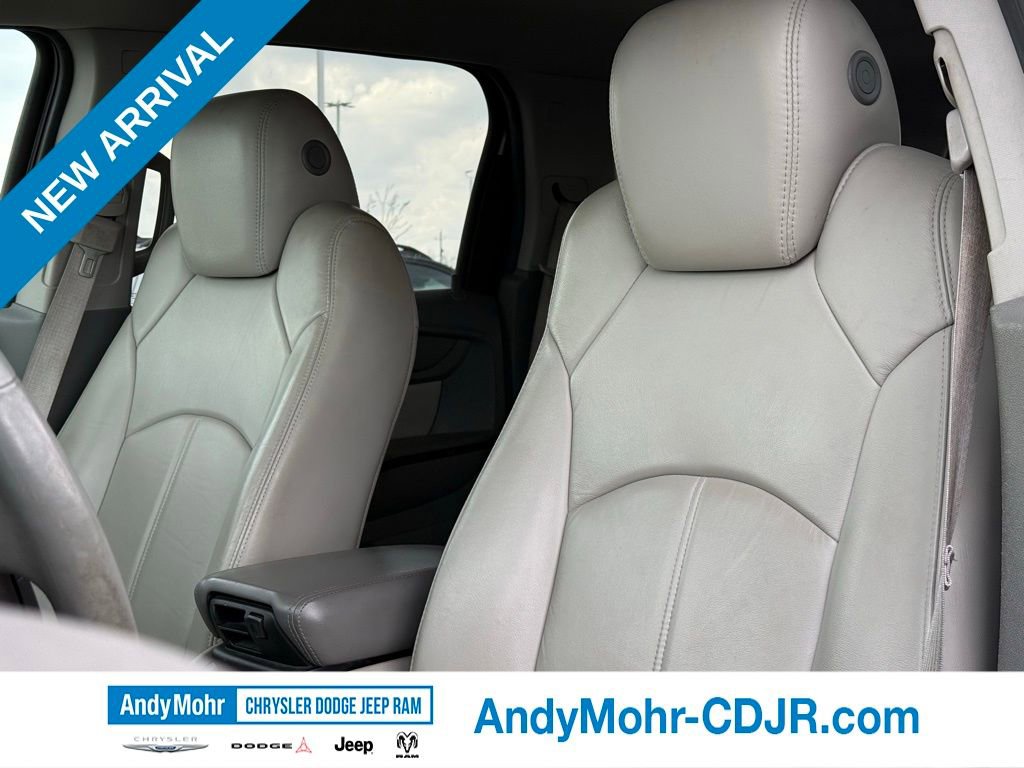 Used 2015 GMC Acadia SLT image 12