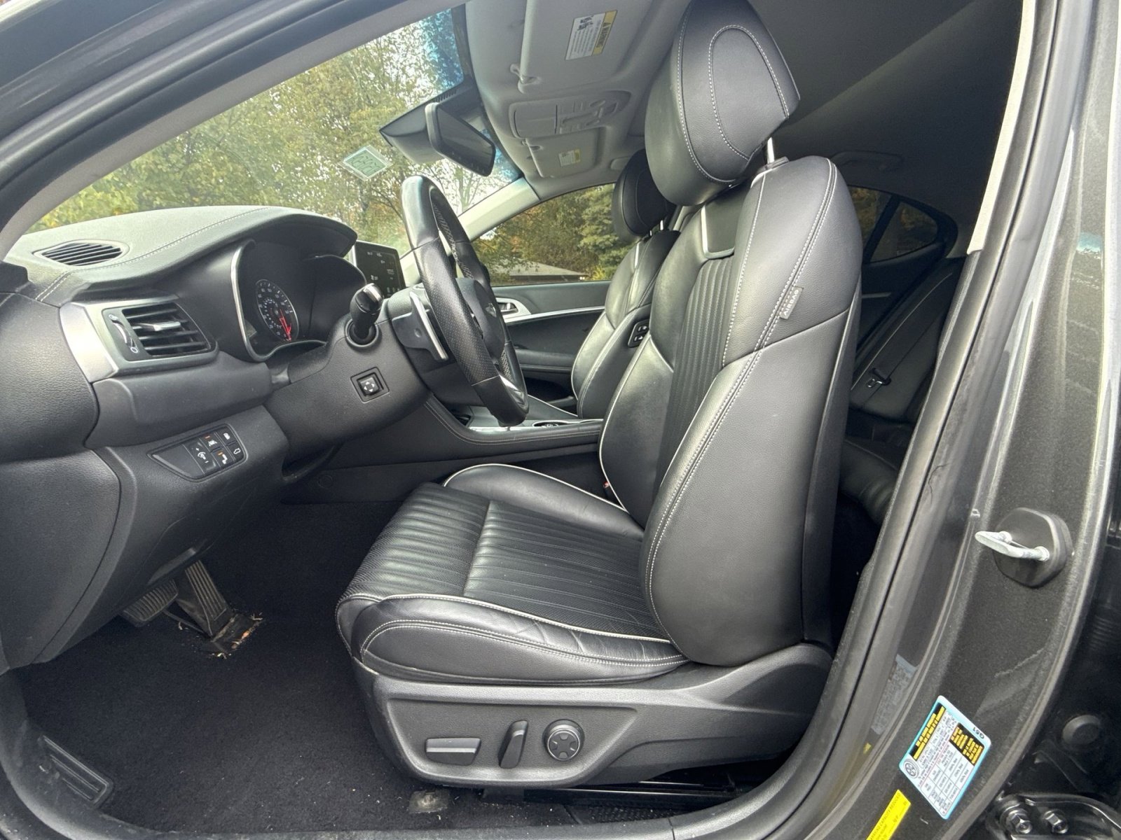 Used 2021 Genesis G70 2.0T w/ Elite Package image 13