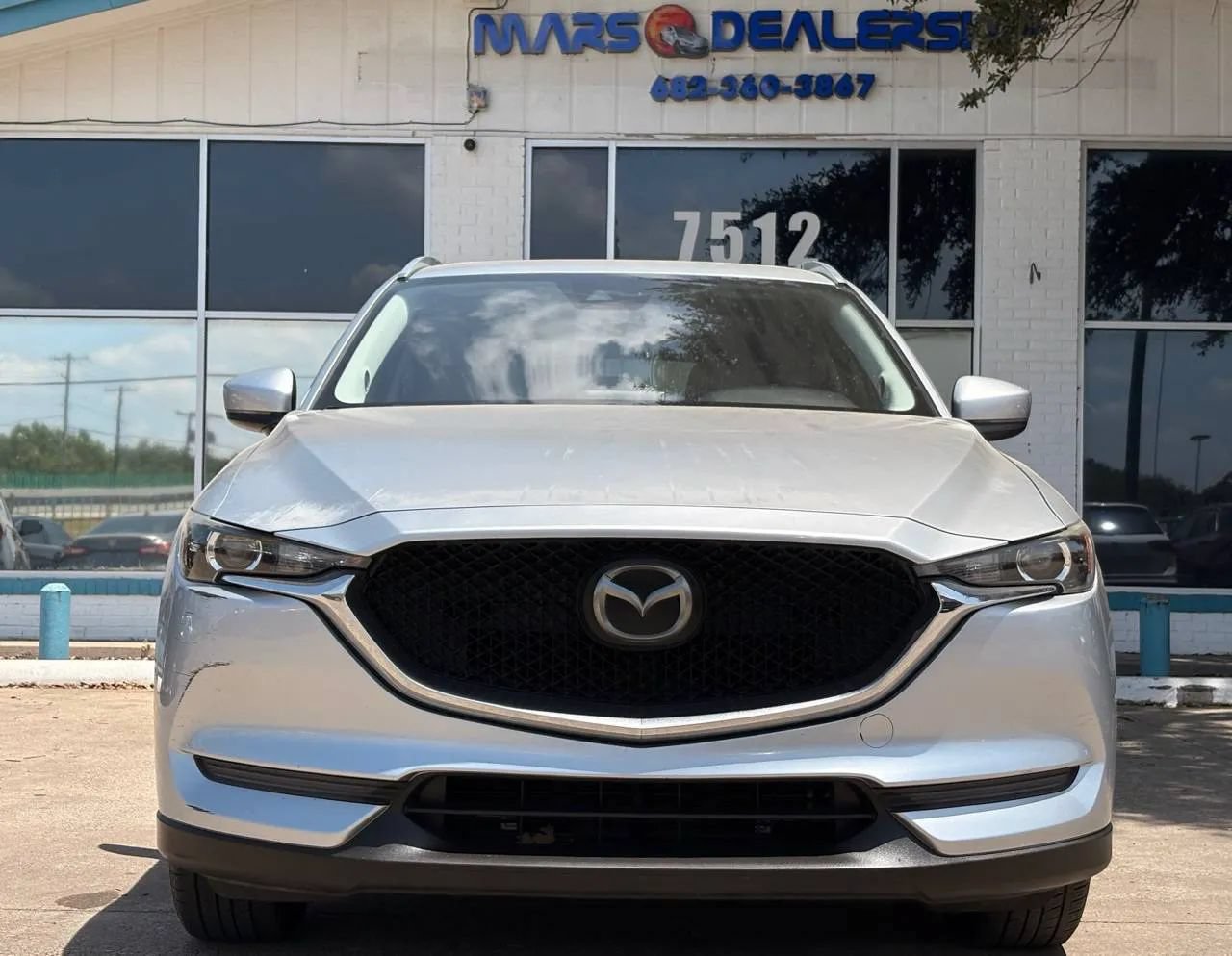 Used 2018 MAZDA CX-5 Touring w/ Preferred Equipment Package FWD image 8