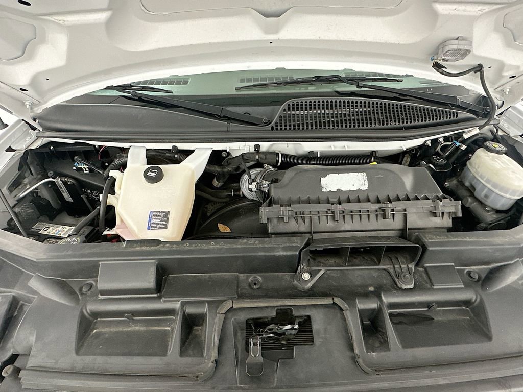 Used 2022 Chevrolet Express 3500 LS image 30