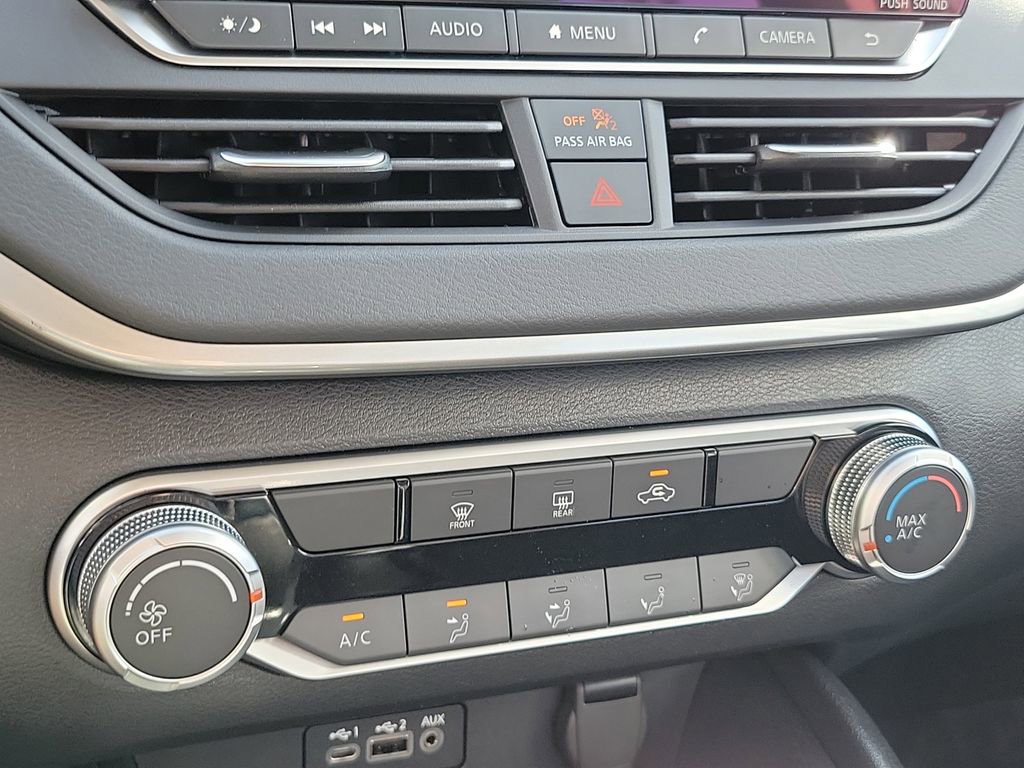 Used 2025 Nissan Altima 2.5 S image 11