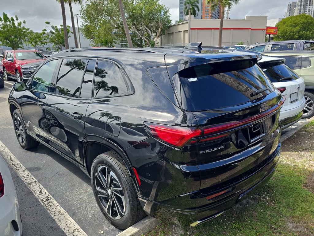 Used 2025 Buick Enclave Sport Touring image 3