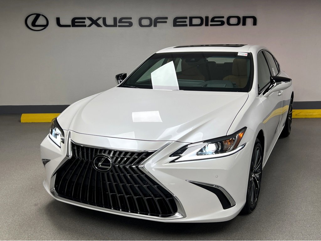New 2025 Lexus ES 350 w/ Premium Package image 3