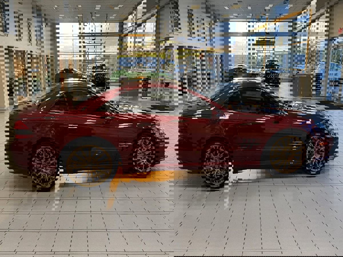 Used 2011 Mercedes-Benz SL 550 image 8