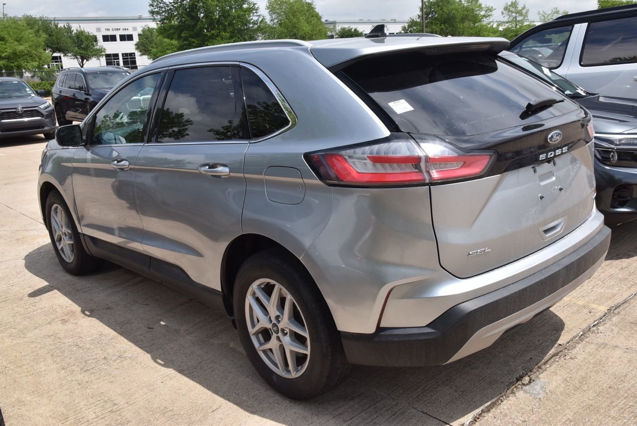 Used 2022 Ford Edge SEL w/ Convenience Package AWD/4WD image 9