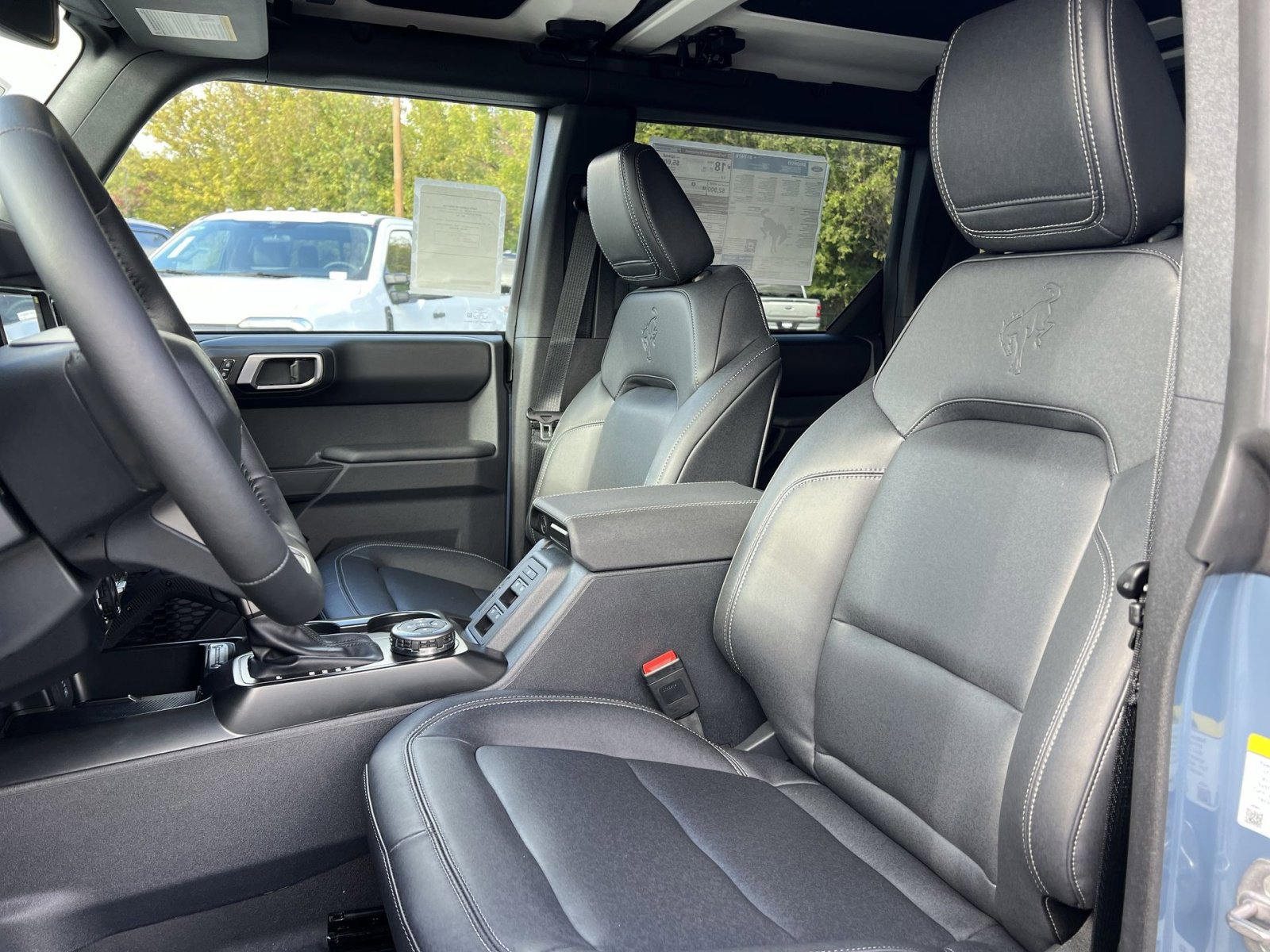 New 2025 Ford Bronco Badlands image 13