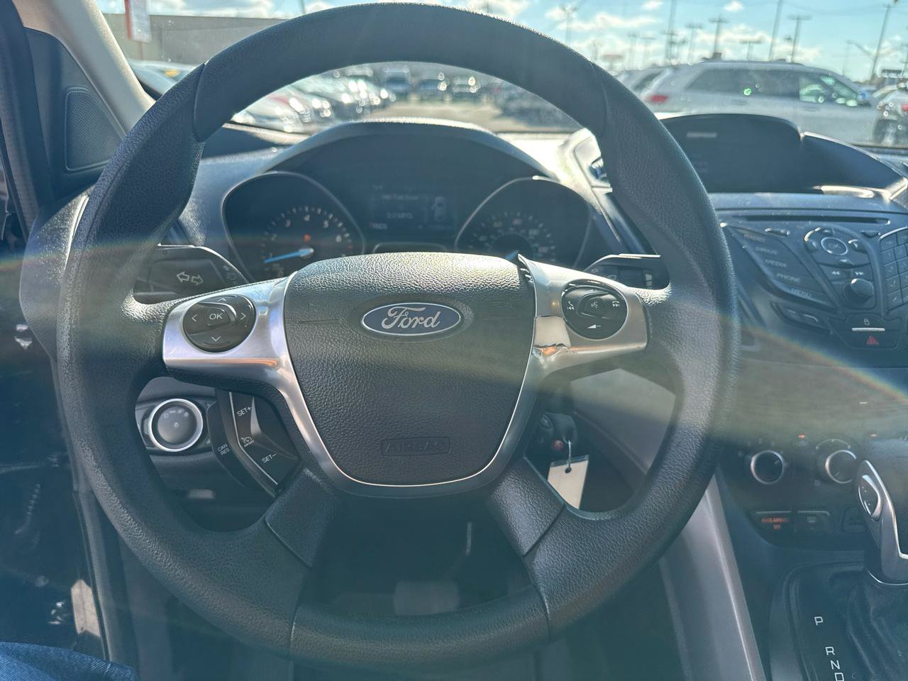 Used 2015 Ford Escape SE FWD image 16