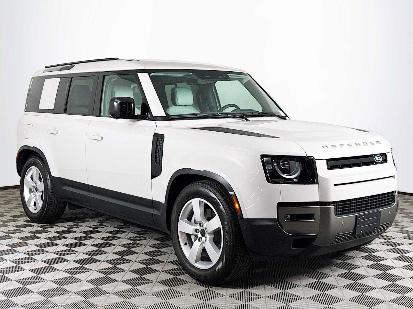 Used 2026 Land Rover Defender 110 S AWD/4WD image 3