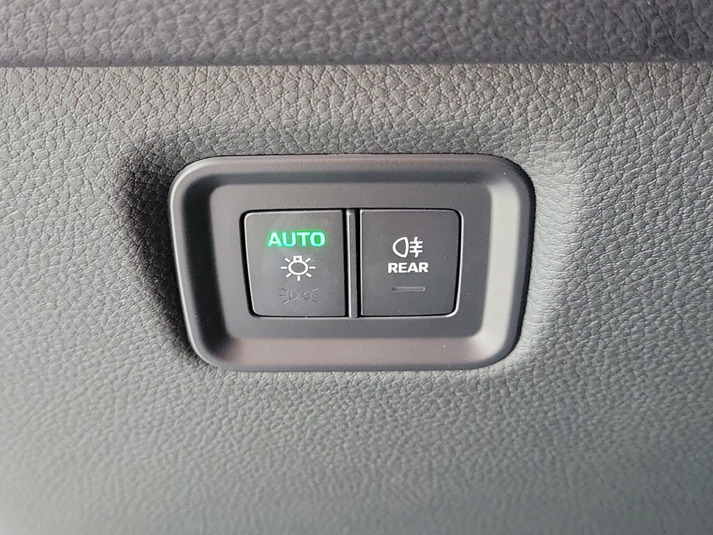 Certified 2026 Porsche Cayenne Coupe AWD/4WD image 39