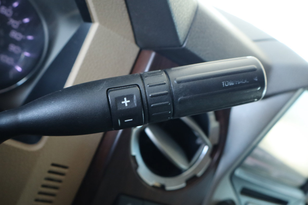 Used 2013 Ford F350 Lariat w/ FX4 Off Road Pkg image 24