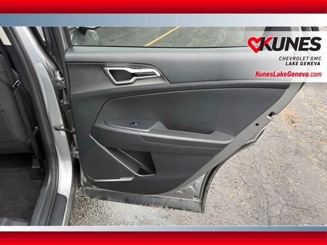 Used 2025 Kia Sportage LX AWD/4WD image 19