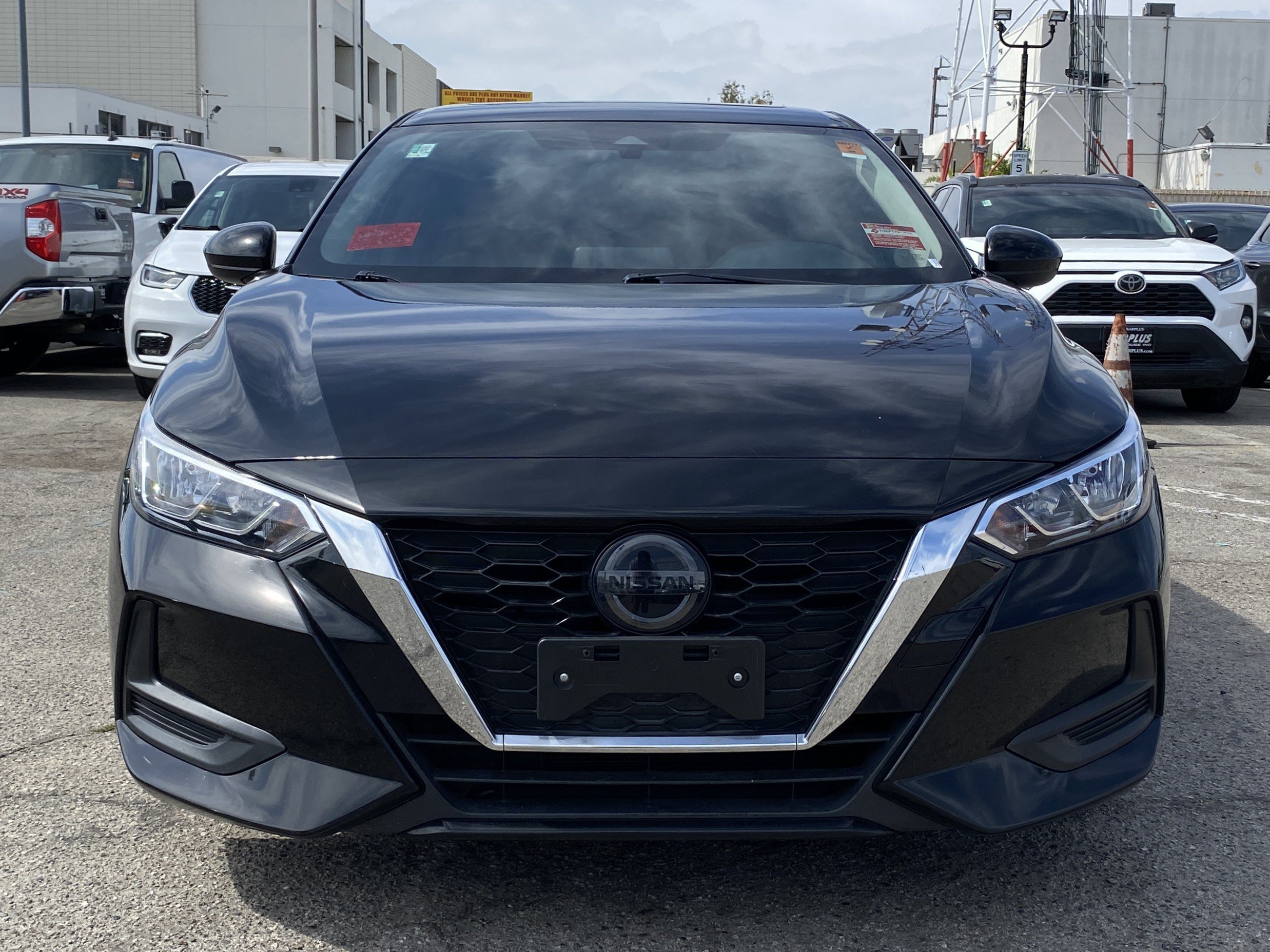 Used 2023 Nissan Sentra SV w/ SV Premium Package FWD image 3