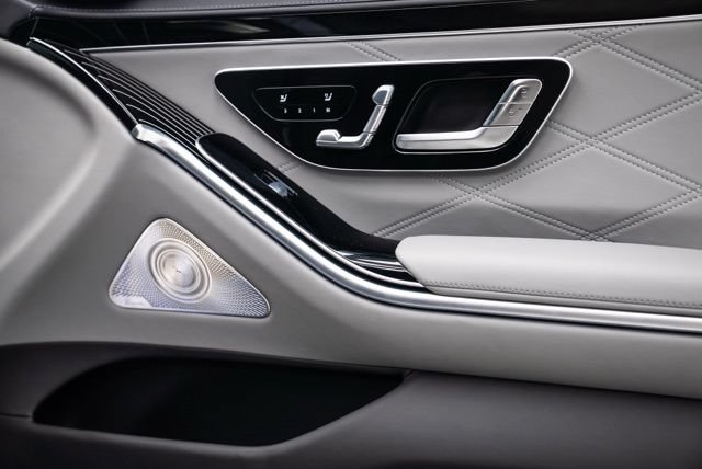 Used 2025 Mercedes-Benz Maybach S 580 4MATIC image 54