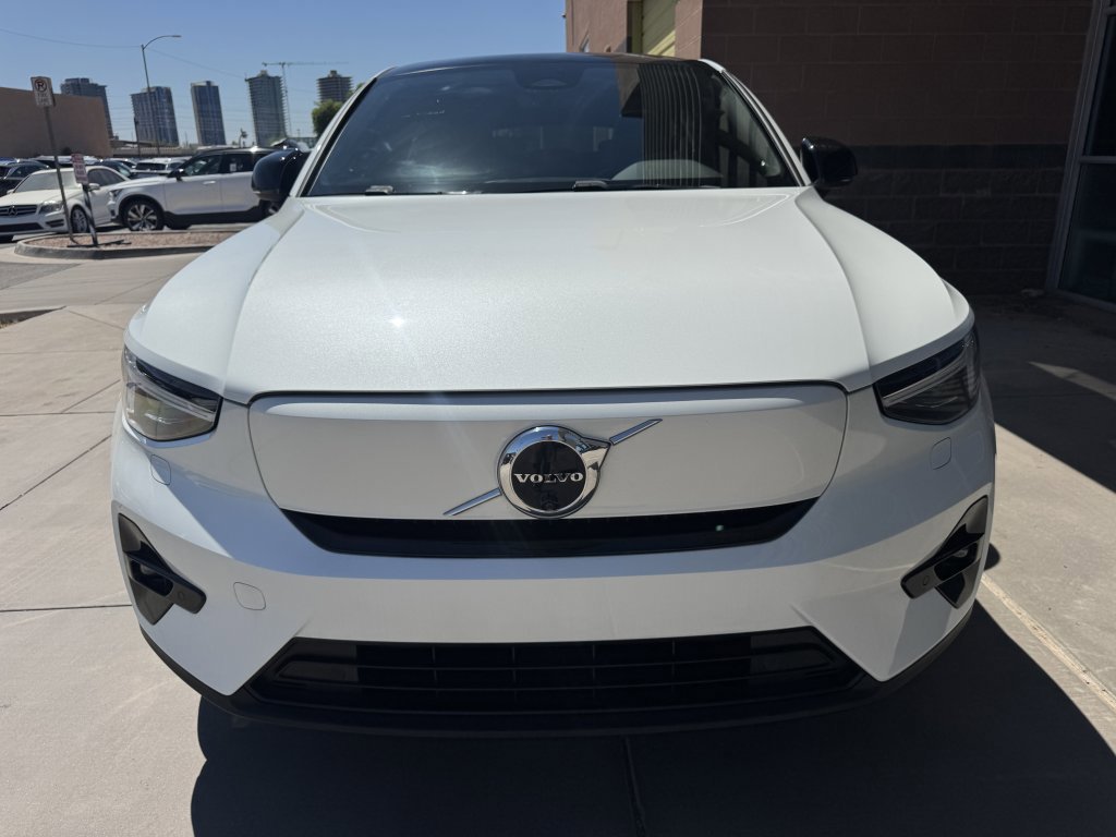 Used 2023 Volvo C40 P8 Recharge Ultimate image 10