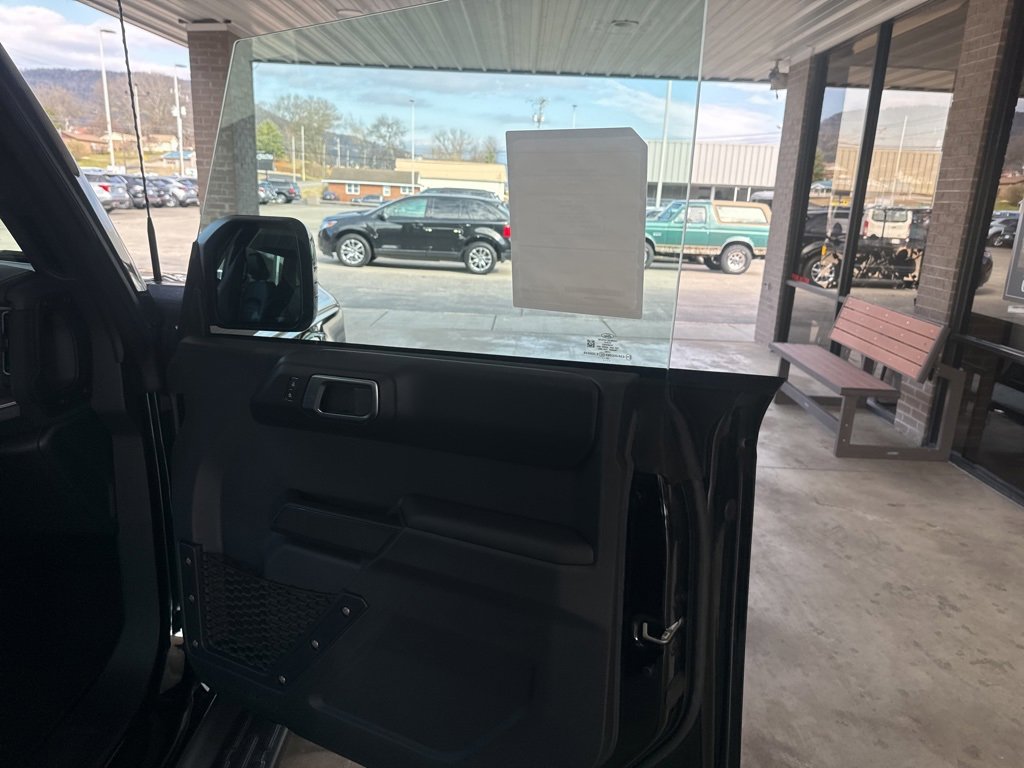 New 2025 Ford Bronco Outer Banks image 19